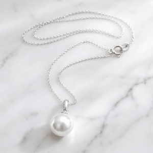 00.-pearlsonly-blog-180-feature-image-pearl-Sterling-silver-and-pearl-necklace-Pearls-Jewelry-pearlsonly