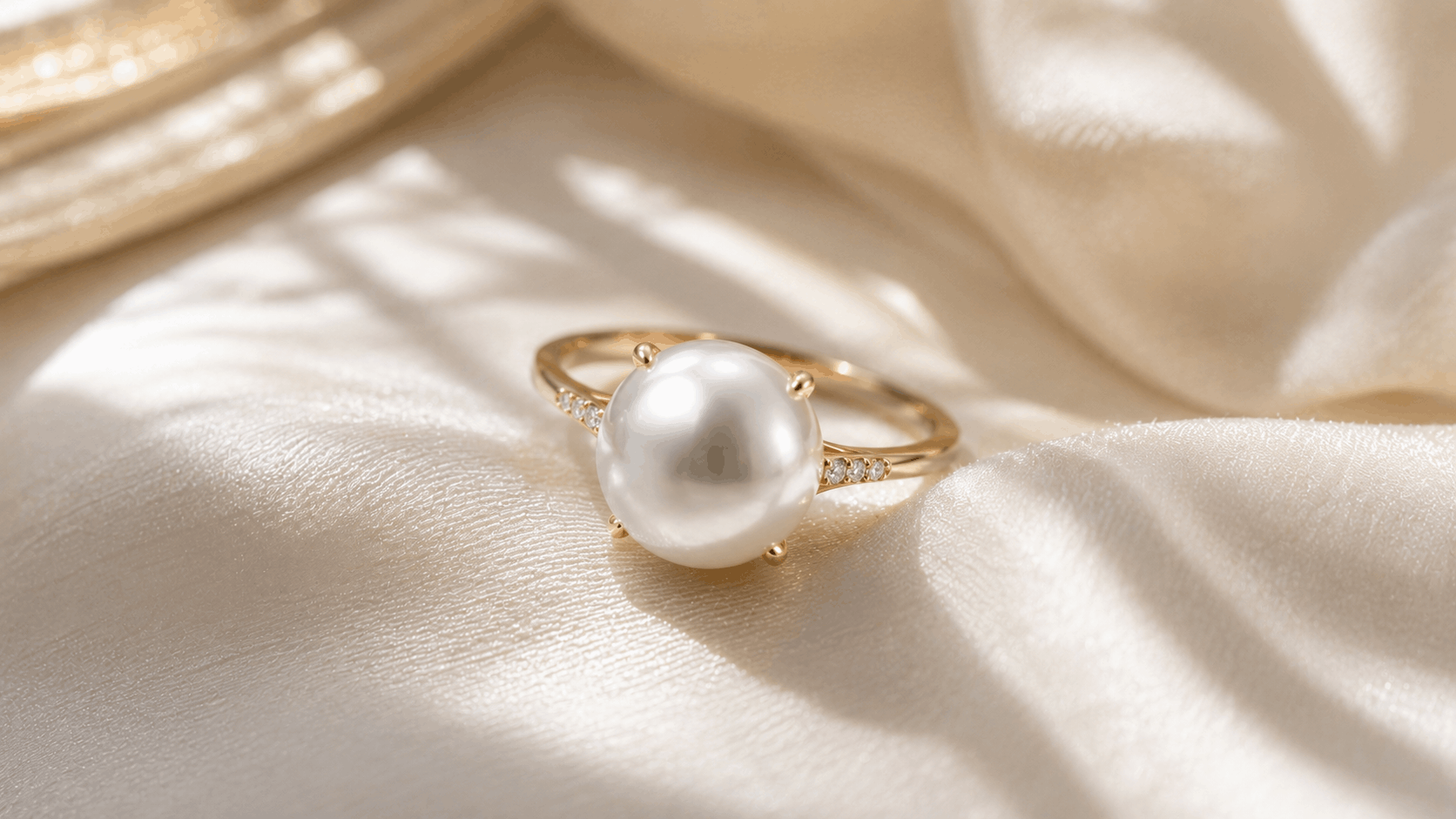 03. Anillos con Perlas del Mar del Sur como Anillos de Compromiso