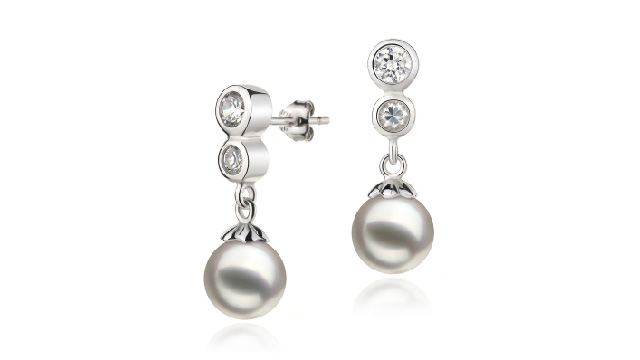 View Pendientes Akoya japoneses blancos collection